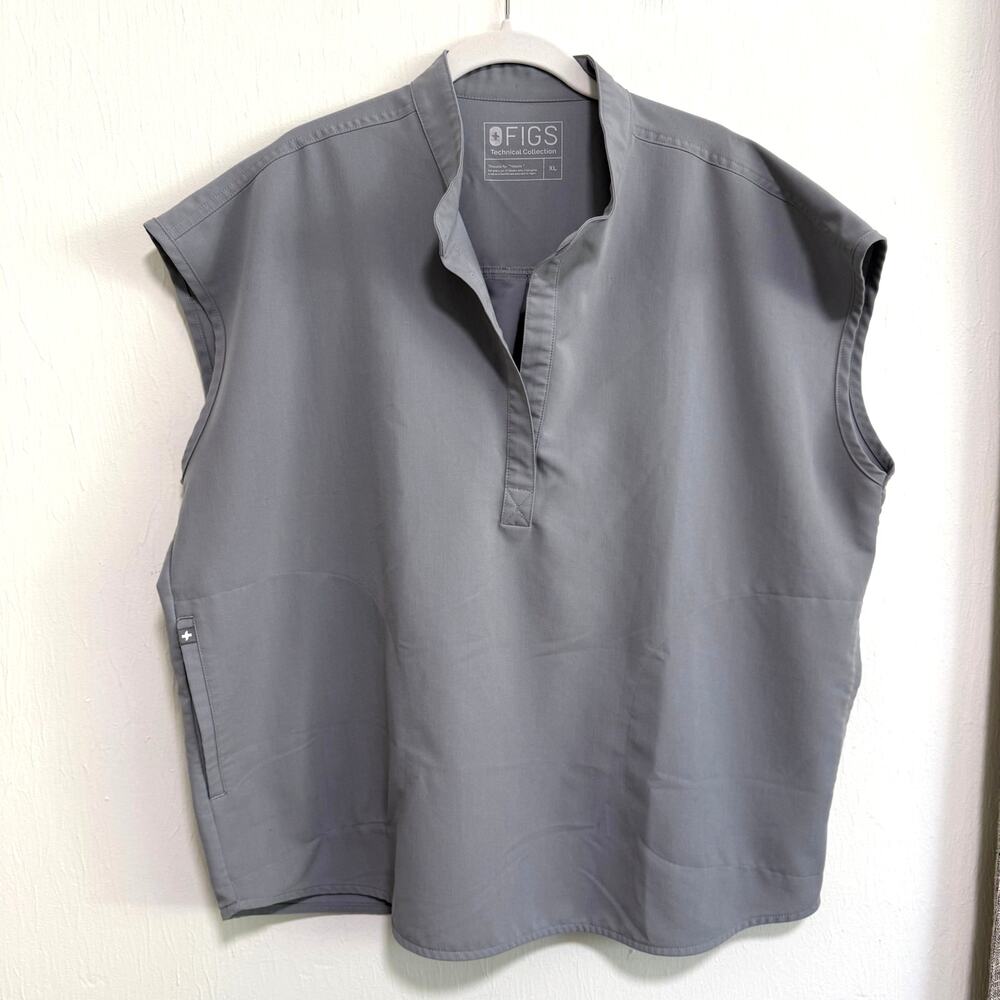 Figs Womens Rafaela Scrub Top XL Cement Gray Oversized Nurse Medical WXXSW1003